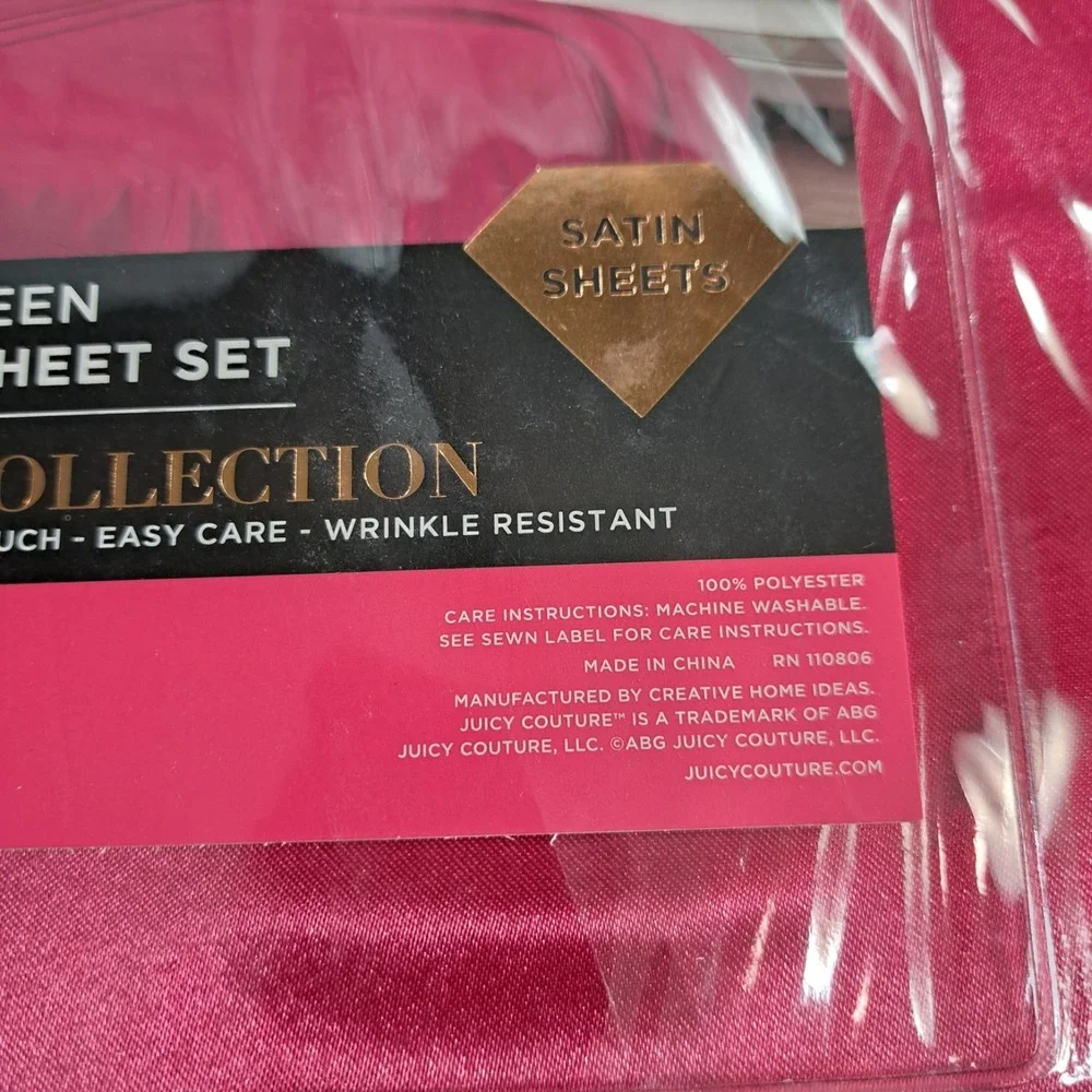 Juicy Couture Queen 4 Piece Sheet Set Fuchsia Wrinkle Resistant‎ Satin Sheets